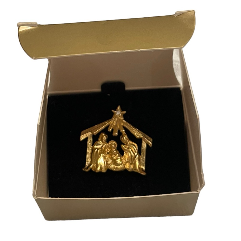 Vintage Avon Nativity tac pin - NEW with box, 1997, excellent condition